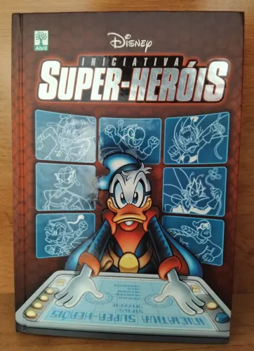 Livro Iniciativa Super Heróis Disney