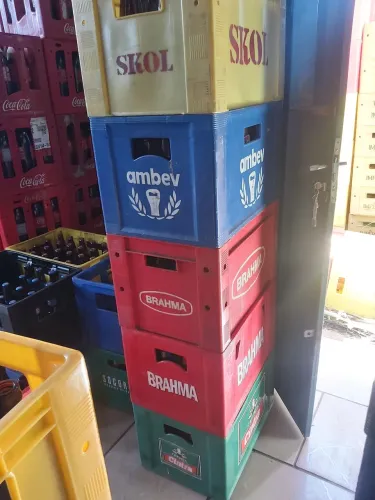 Engradados de cerveja e refrigerantes 600 ml ,40 unidades, sem vasilhames,