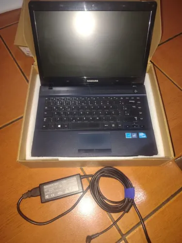 Notebook Samsung 4gb 668gb HD