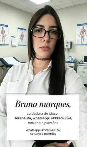 Cuidadora de idoso  saúde 