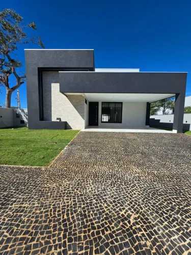 Vende-se Casa térrea com 4 suítes no Caribe Residence & Resort em Palmas -To