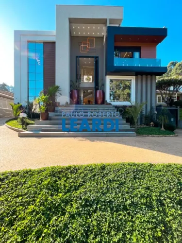 CASA EM CONDOMÍNIO - RESIDENCIAL TAMBORÉ - SP