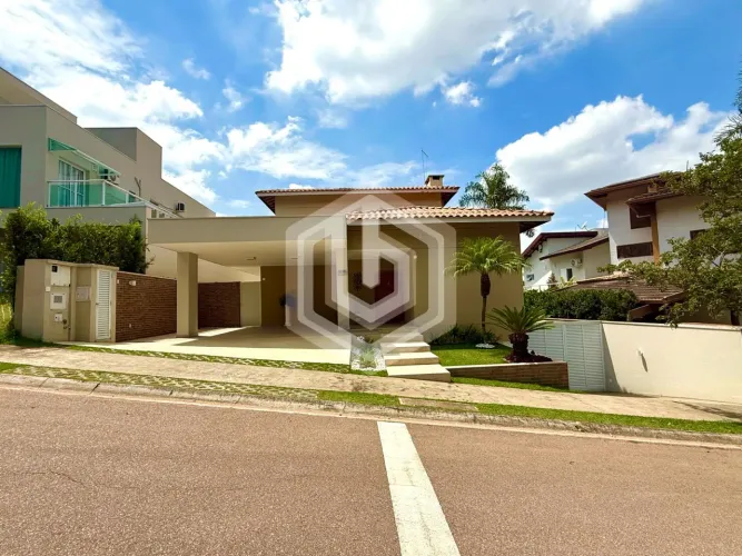 Casa no Condomínio Bosque dos Jatobás com 372 m² e 3 Suítes -Jundiaí/SP