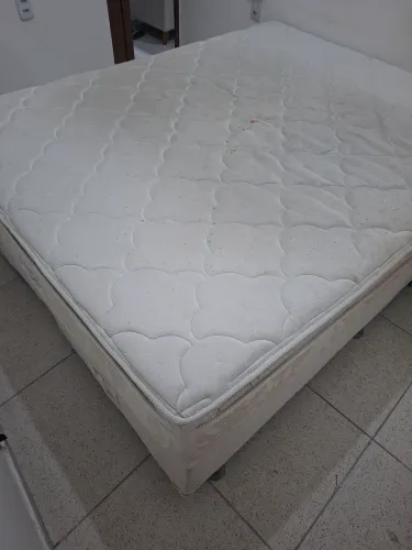 Cama box Queen casal