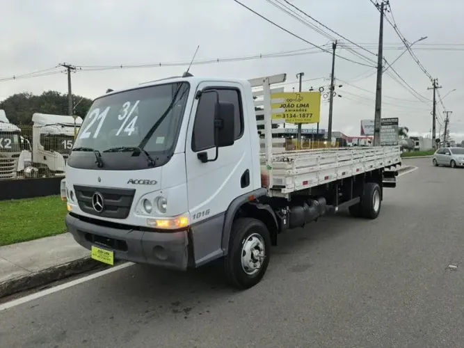M.BENZ ACCELO 1016 3/4 2021 CARROCERIA 6m