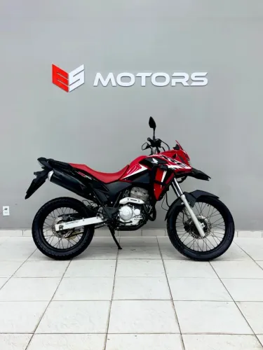 Oportunidade!! XRE 300 ABS 2023 baixo km só na ESMotors