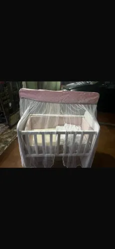 Berço usado poucas vezes 