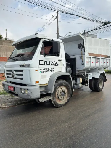 Caminhão caçamba Vw 