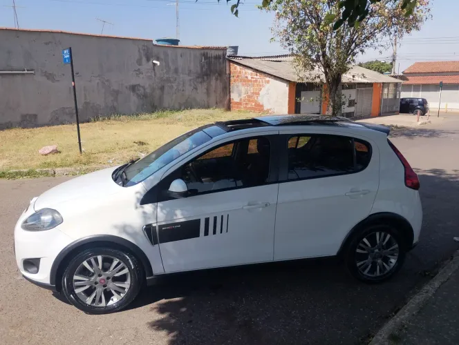 Fiat Palio Sporting 1.6 Flex 16V 5P 2015