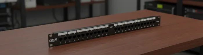 Patch Panel 24 Portas Cat.6 Maxi Telecom; Rack Servidor 40 Baias; Switch; Cabos