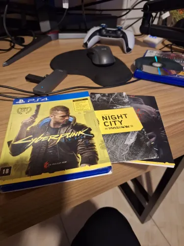 Cyberpunk 2077 ps4/ps5 com mapa e encartes