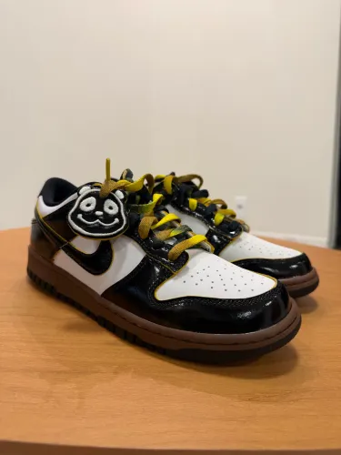 Nike Dunk Low SE Panda