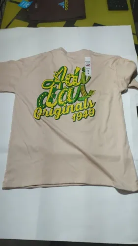 Camisa Adidas oversize bege unissex