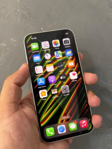 iPhone 13