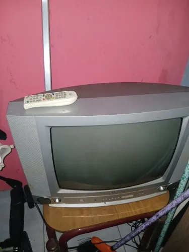 Tv LG Nos anos 1990 (leia a descrição)