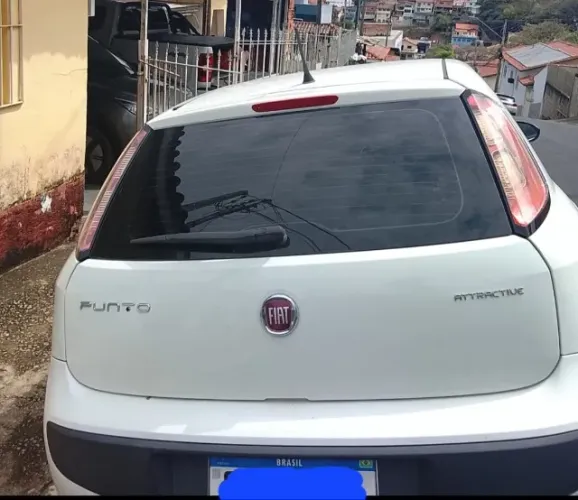 Fiat Punto Attractive 1.4 Fire Flex 8V 5P 2015