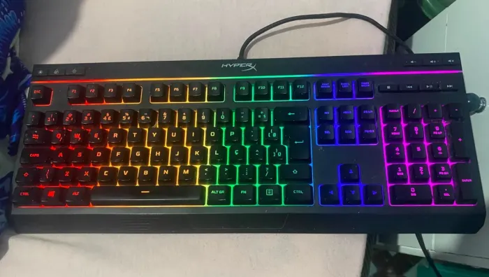 ? Teclado Mecânico HyperX RGB - Excelente Estado