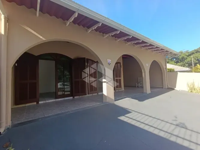 Casa Residencial 180M² - para Alugar
