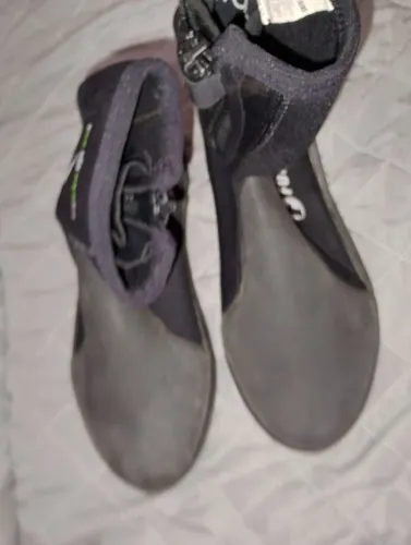 Bota para mergulho