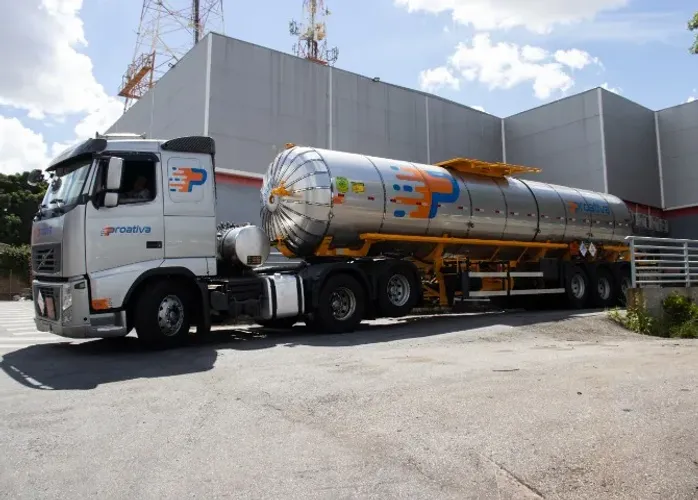 Oportunidade - Três Carretas Tanque LS Térmicas Para Asfalto, 33.000 Litros, Novas