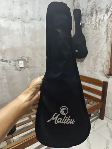 UKULELE