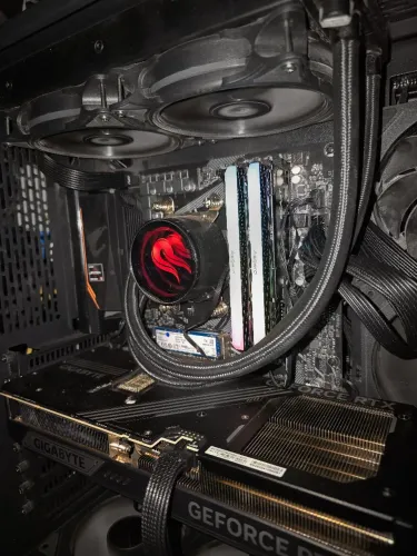 Watercooler Risemode Black Gamer 240mm RGB