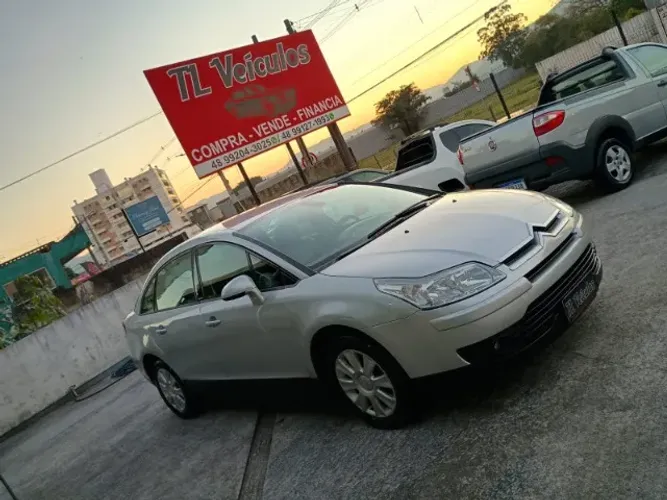 Citroen C4 Pallas GLX 2.0/ 2.0 Flex Aut. 2010