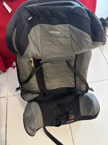 Cadeirinha de bebê até 36 kg 