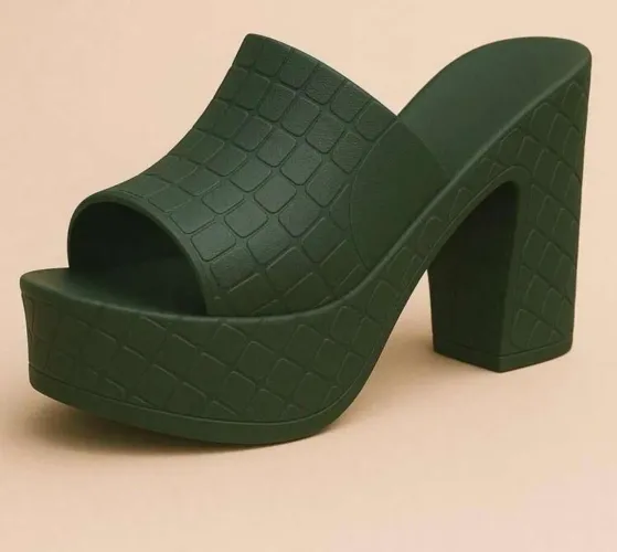 Tamanco plataforma verde n° 35