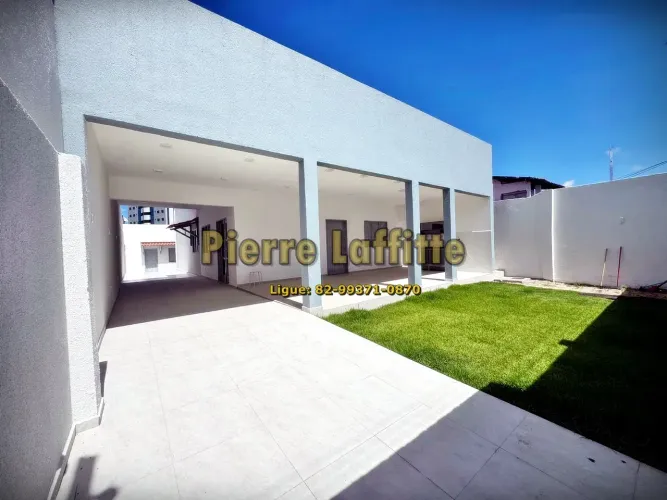 Casa Nascente no Farol | 4 Quartos (2 Suítes) | 181 m² | Próx. Marista e Unimed