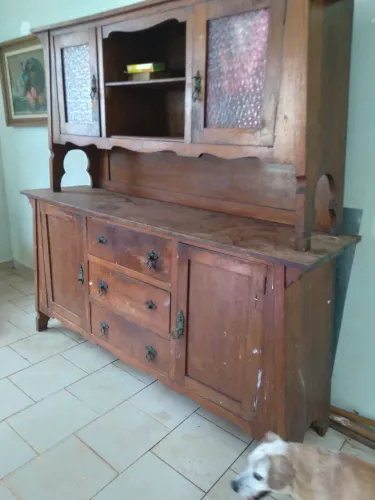 Armário antigo madeira maciça