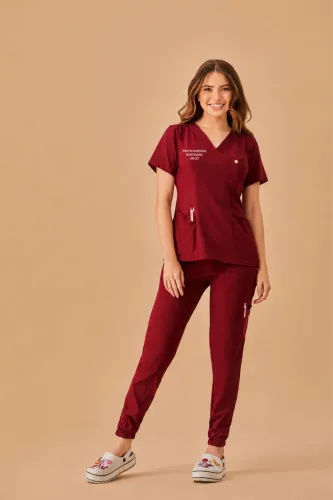 Scrub vinho gabardine