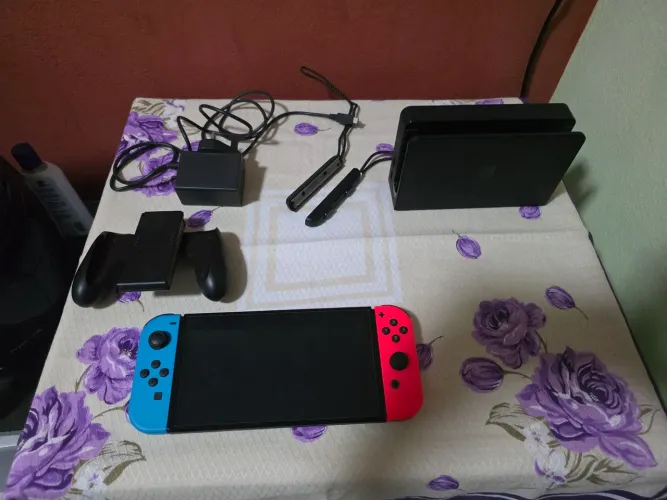Nintendo Switch Oled Modelo Japonês (Destravado + 260 GB)