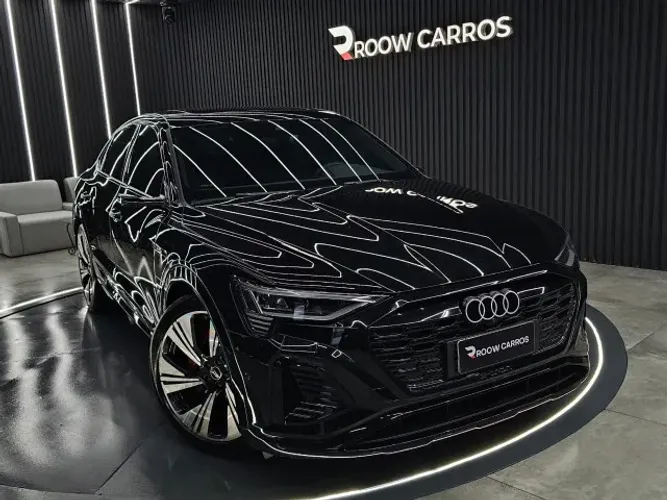 Audi Q8 E-tron Sportb. Perf. Black (elétrico) 2024