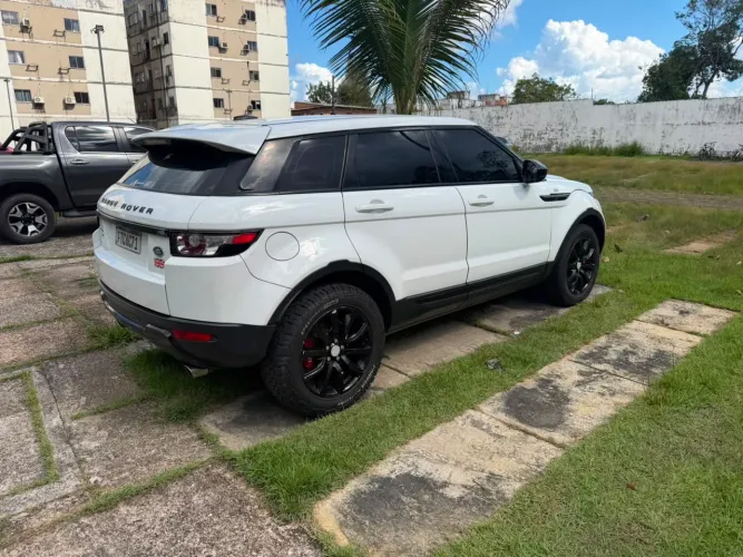 Land Rover Range Rover Evoque Pure 2.0 Aut. 5P 2015