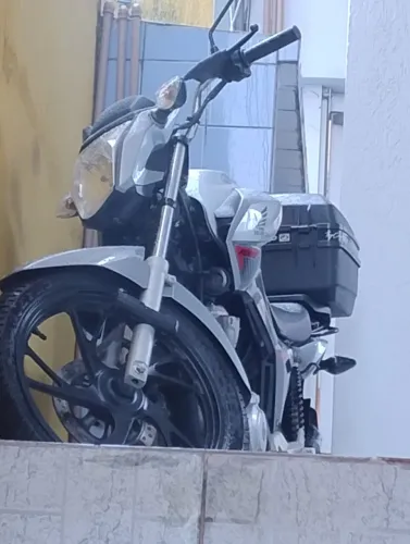 Vendo moto fan 160.