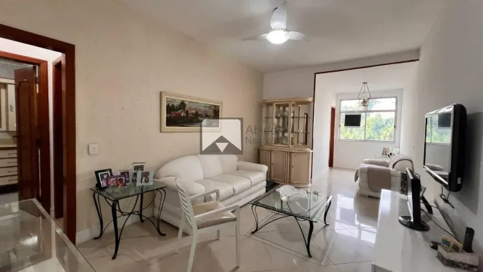 Apartamento à venda em São Domingos, Niterói 2 quartos 75m² 1 vaga Próximo ao Plaza e