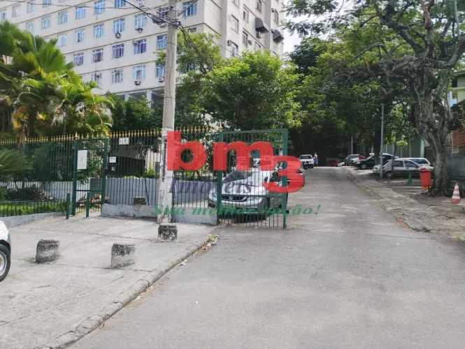 3-1220 - Apartamento - Rua Delfim Carlos - Olaria