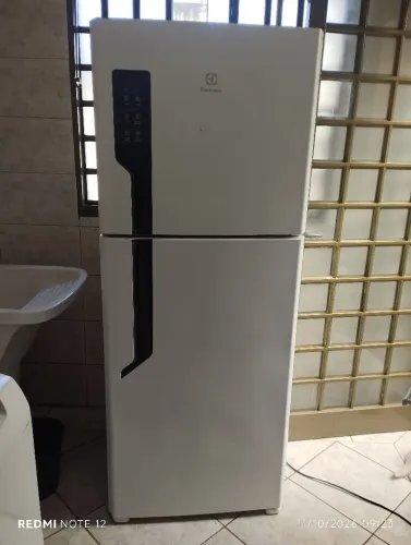 Geladeira duplex Eletrolux 431 litros