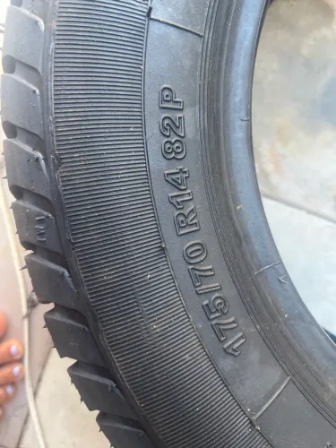 Pneu remoud 175/70 R14 