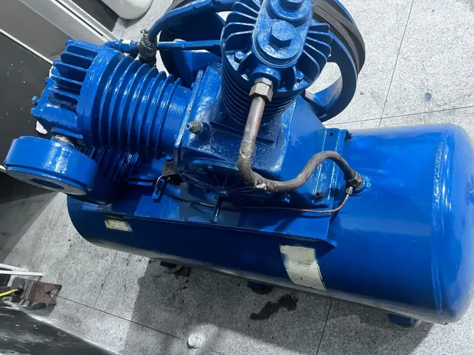 Vendo compressor de ar industrial