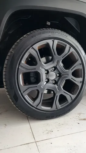 Pneu 235 45 r19 pirelli Scorpion