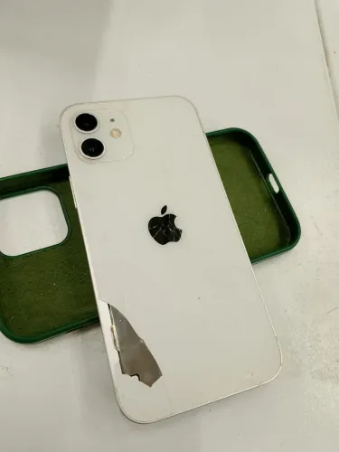 IPHONE 12 ( Leia discrição ) 