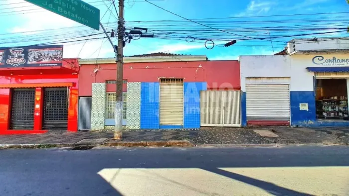Venda de Casas / Padrão na cidade de Porto Ferreira