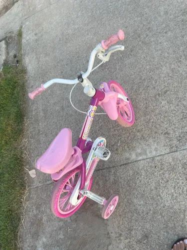 Bicicleta infantil menina