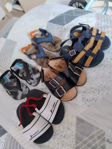 Lotinho de sandálias  calçados menino 20/21