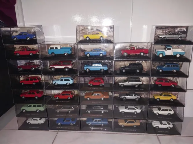 Coleção carros miniaturas.