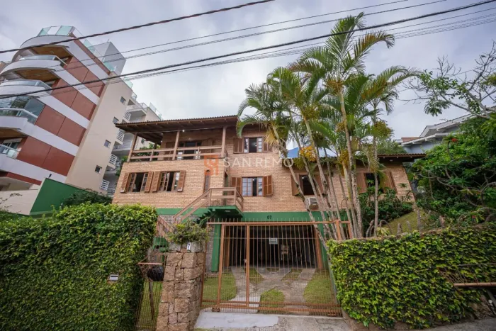 João Paulo | Casa 7 quartos, sendo 3 suites
