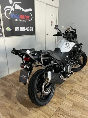 Suzuki Vstom 650 (2019/2020) Equipadíssima