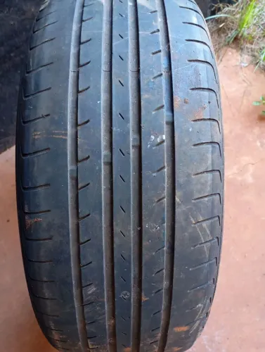 Vendo pneu novo 255/55/16<br>205/55/16<br>Watts *